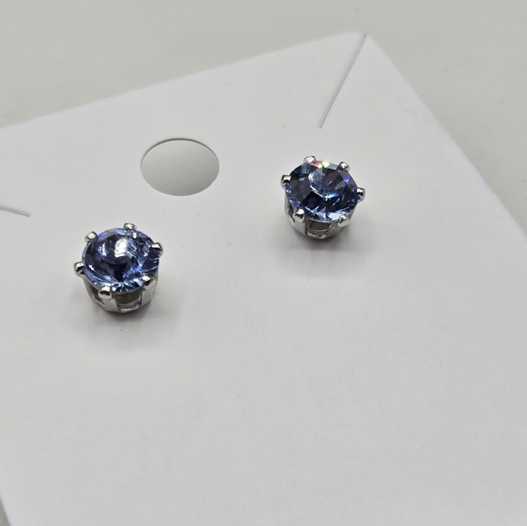 Light Blue Sapphire Stud Earrings Made w/ Swarovski Crystals Silver Overlay - Picture 3 of 4